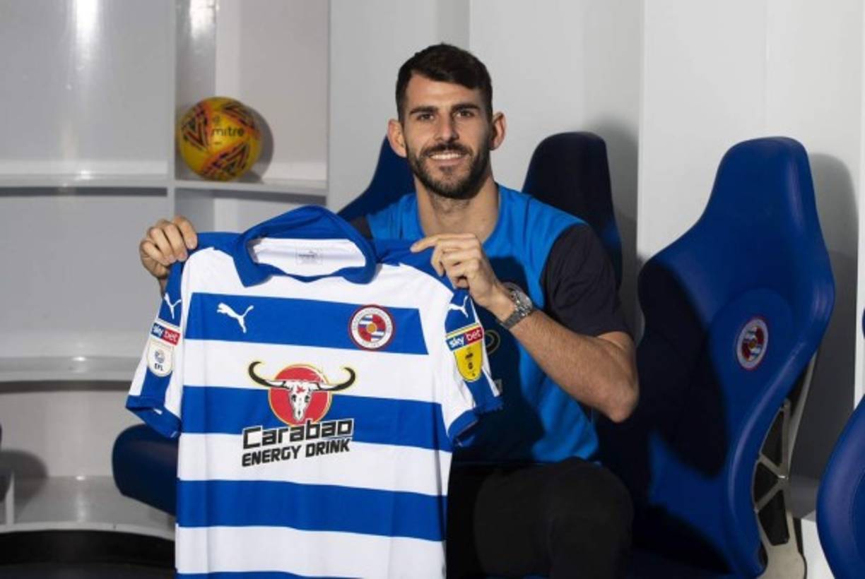 El Reading de Inglaterra obtiene la cesión del delantero portugués Nélson Oliveira hasta final de temporada.