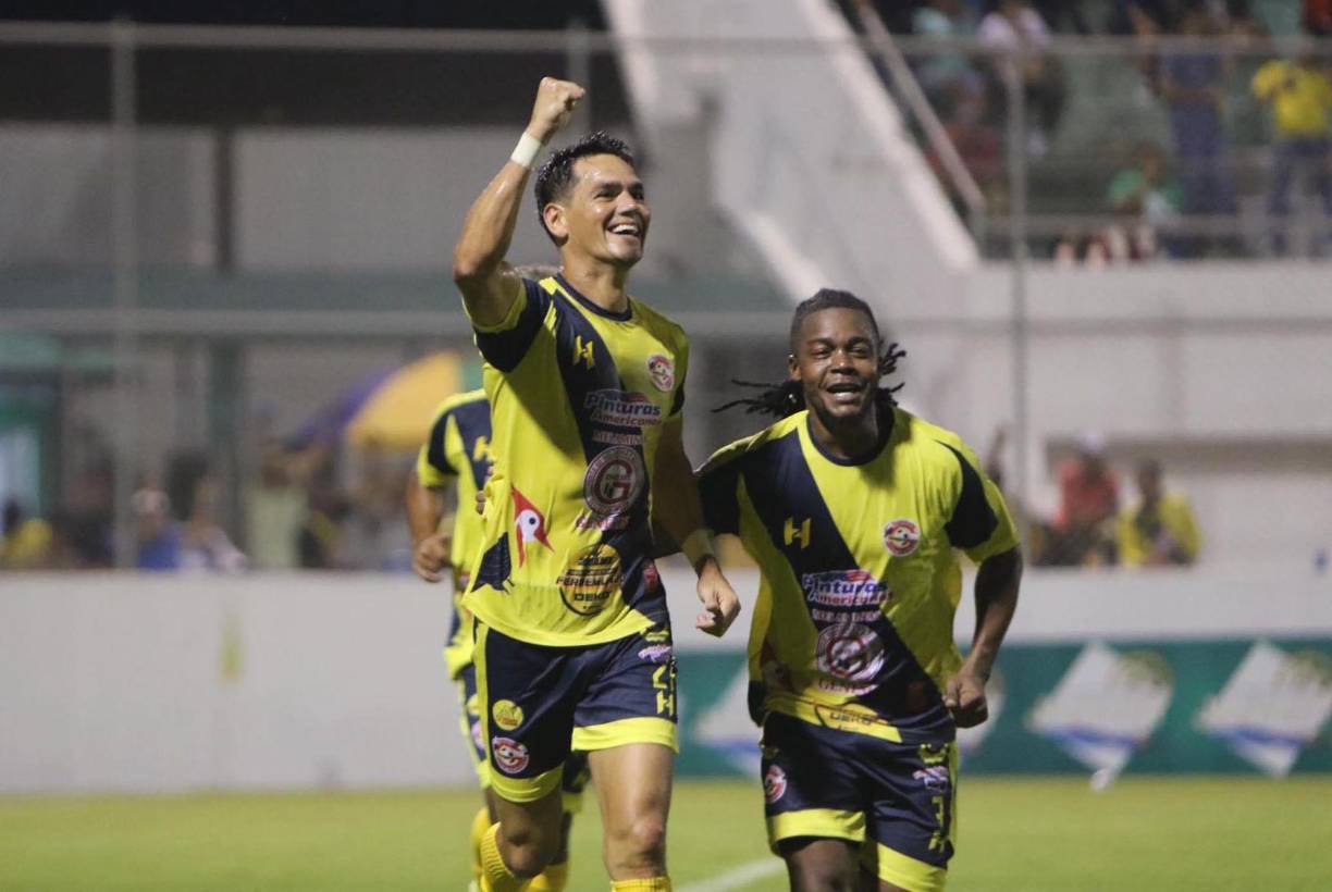 Al minuto 38’, Roberto Moreira fue el encargado de abrir el marcador no solo del encuentro, sino de la serie. El futbolista paraguayo más adelante falló un penal. 