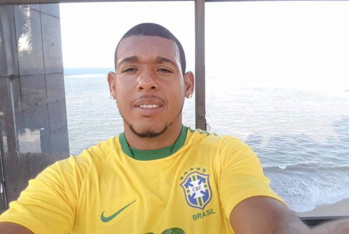 Jocimar ya sacó varios cursos para ser técnico, pero le falta el último, sin ese no puede dirigir fuera de su país, ni en categorías superiores de Brasil.