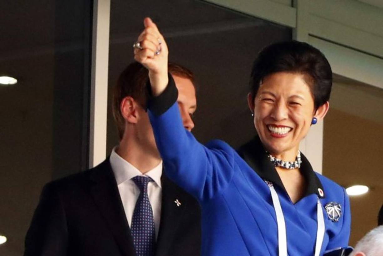 La princesa japonesa Takamado en el estadio de Saransk celebrando el triunfo de su país ante Colombia, efectuando así la primera visita de un miembro de la familia imperial nipona a Rusia en más de un siglo. Foto AFP