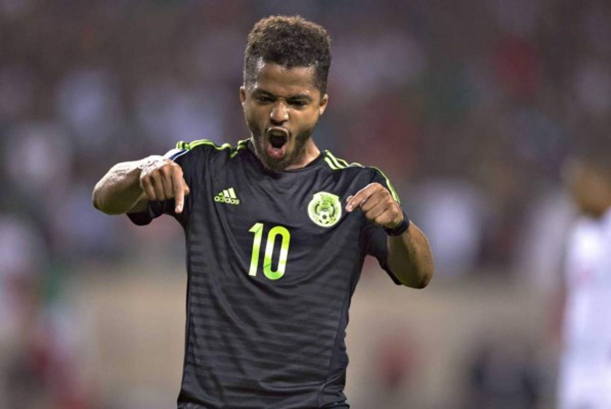 Giovani dos Santos es otro de los jugadores implicados en el escándalo. El atacante fue pareja de Belinda en su momento, actualmente no se le conoce novia.