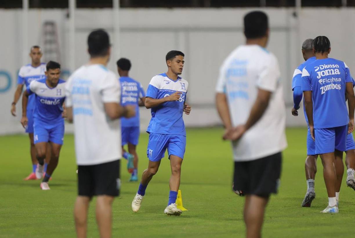 Cristian Cálix también formó parte de ese grupo de jugadores de la Liga Nacional que fueron invitados al entrenamiento.
