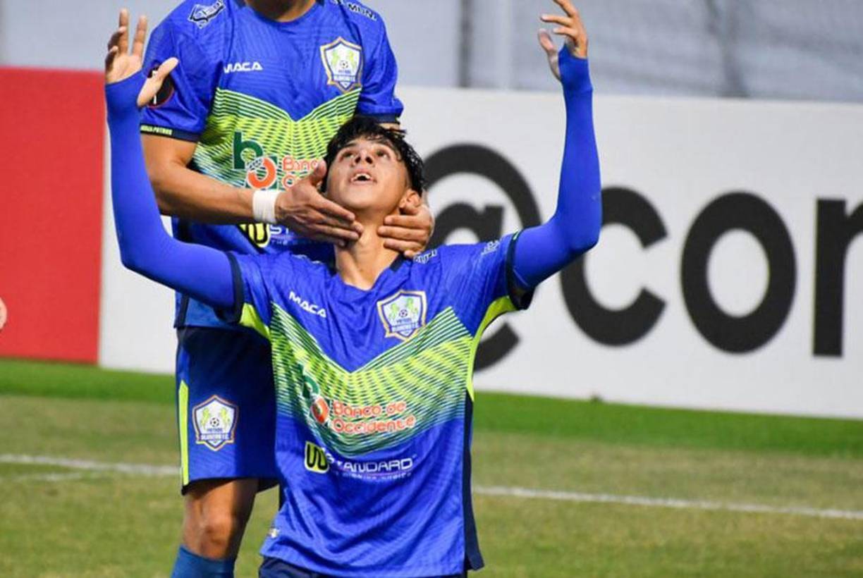 Yostin Obando: Trasciende que el joven volante dejará las filas del Olancho FC y regresará al Motagua en el 2024. El mediocampista estuvo cedido a préstamo en Potros.