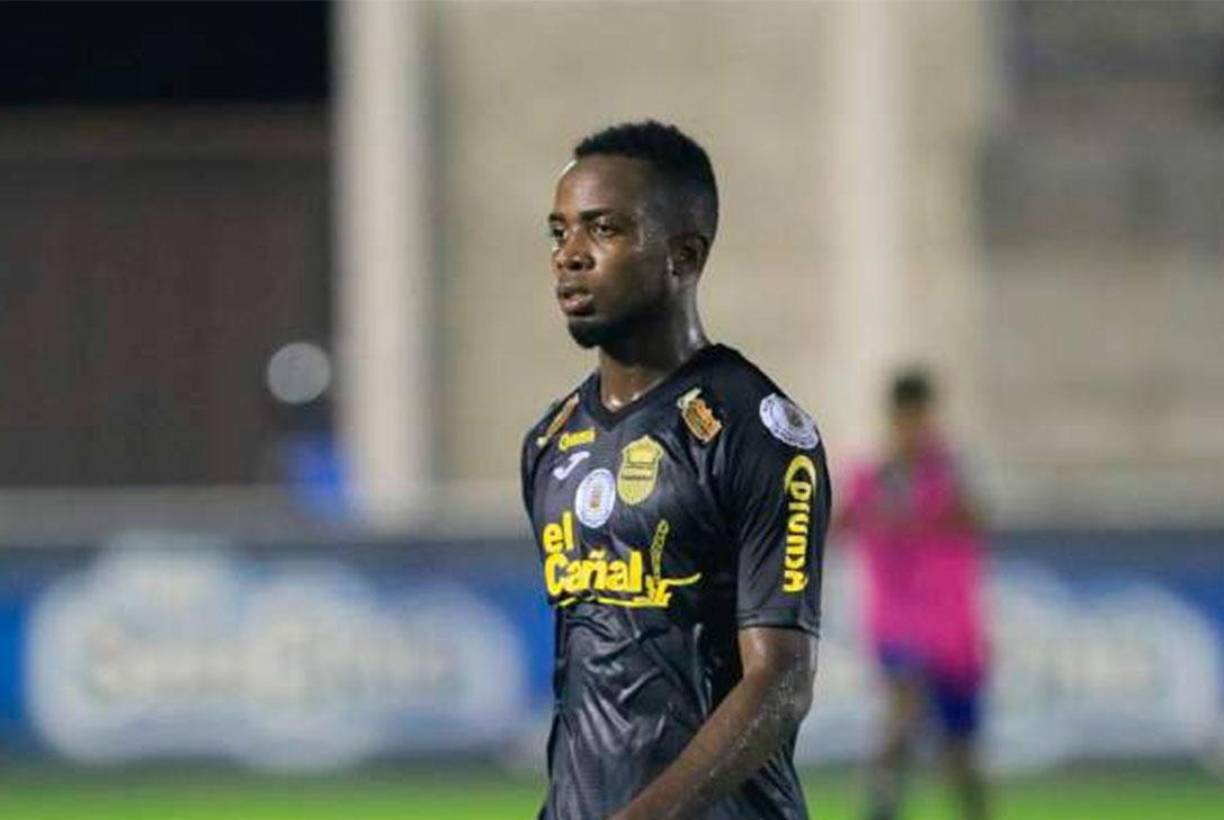 Gerson Chávez: El centrocampista de contención regresa al Real España tras jugar cedido a préstamo en el Vida en el Apertura 2023.