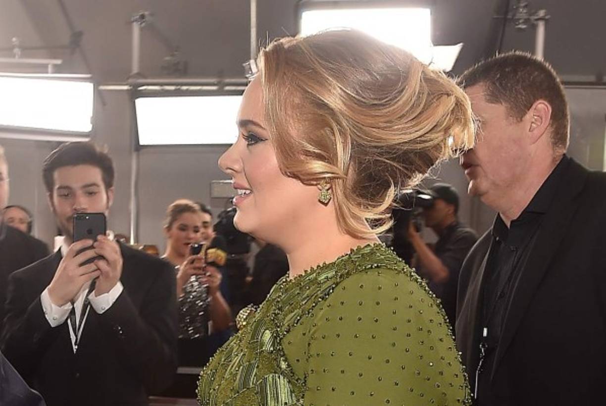 Adele es una de las cantantes más bellas.