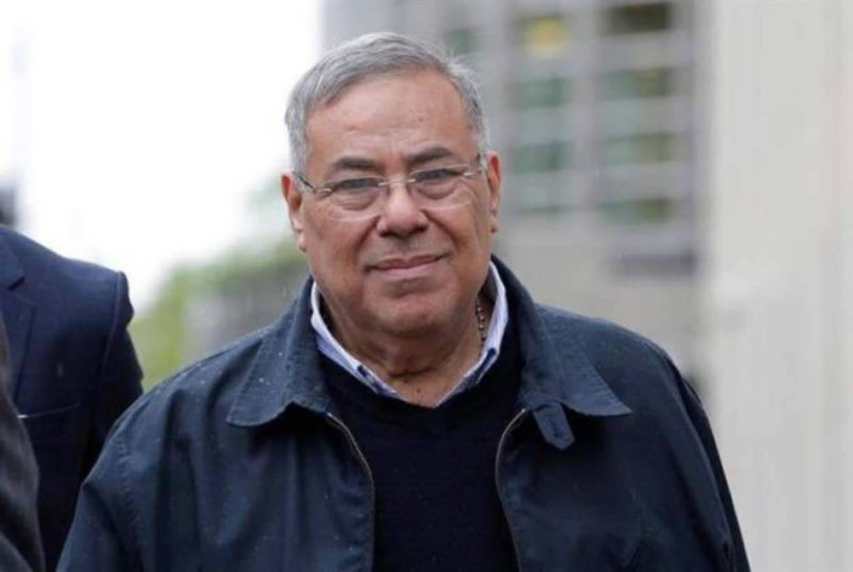 Julio Rocha: Fue un dirigente del fútbol nicaragüense, falleció en Estados Unidos a causa de un cáncer terminal en el 2018.