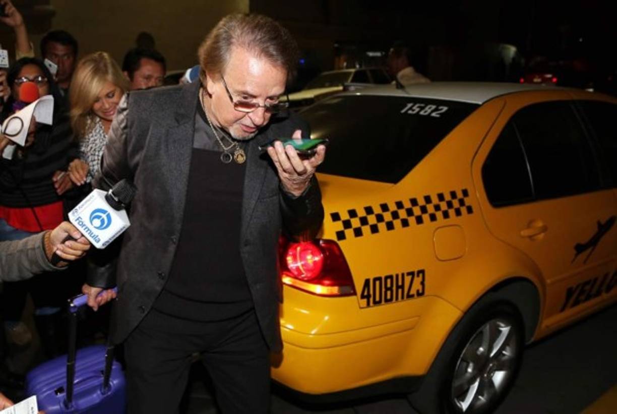 El actor aseguró que asistió porque ya no hay lugar para los problemas que el escritor y él tuvieron en el pasado por los derechos del nombre del personaje.