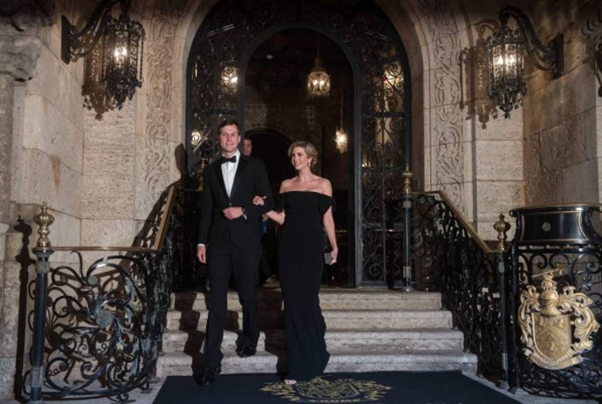 La mediática pareja durante la cena ofrecida en honor al primer ministro japonés, Shinzo Abe, en el resort de Trump en Mar-a-Lago.