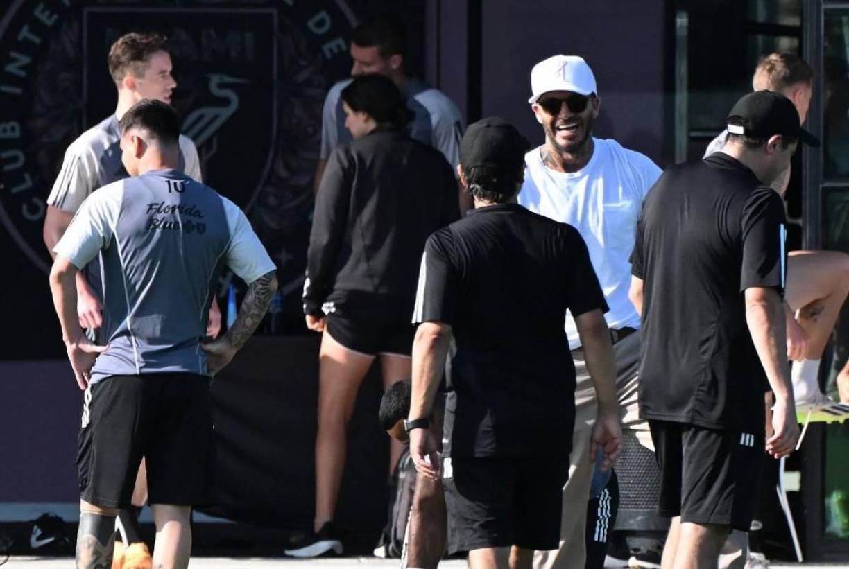David Beckham no se quiso perder el primer entrenamiento de Messi con el Inter Miami.