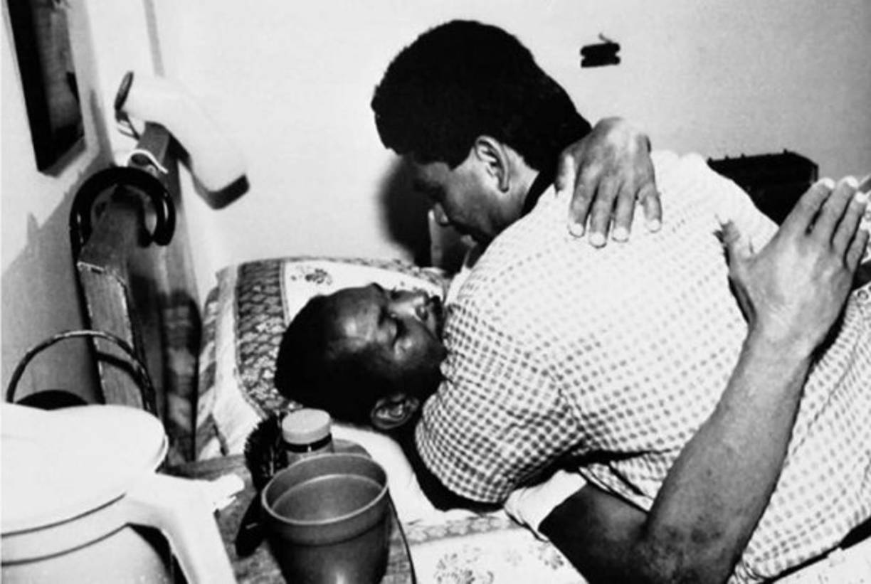 Esteban de Jesús, expugilista boricua falleció el 12 de mayo de 1989, a sus 37 años, por culpa del peligroso virus.