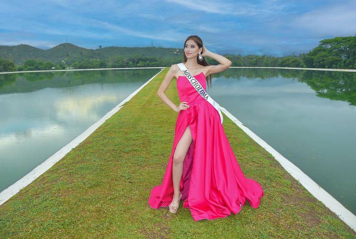 Estudiante de Derecho en la Universidad de San Pedro Sula (USAP), Stephie muestra una determinación y empoderamiento que la caracterizan. 