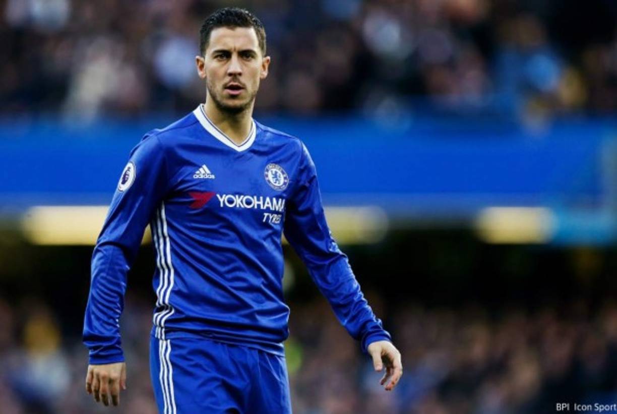 El Chelsea no ha descartado el fichaje de James Rodríguez y quiere proponerle al Real Madrid un intercambio entre el colombiano y Hazard. El belga desde hace varios años le interesa al club merengue.