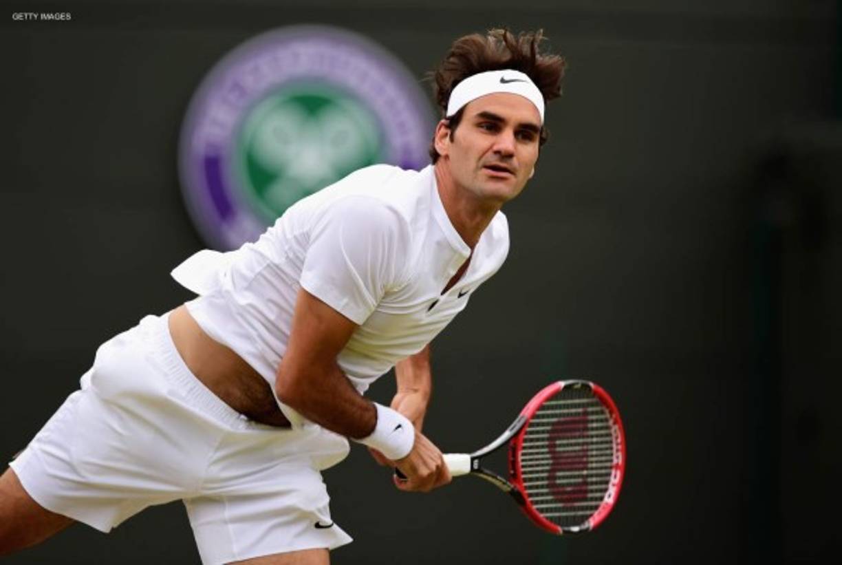 La raqueta que utiliza Roger Federer es una Wilson Pro Staff RF97. A los interesados, en la página oficial de Wilson se ofrece en 219 dólares.