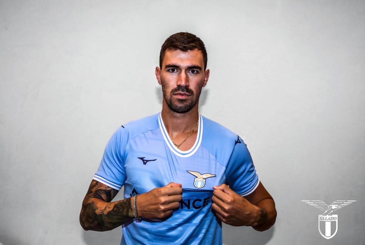 OFICIAL: El defensor italiano Alessio Romagnoli es nuevo jugador de la Lazio. Llega procedente del AC Milan.