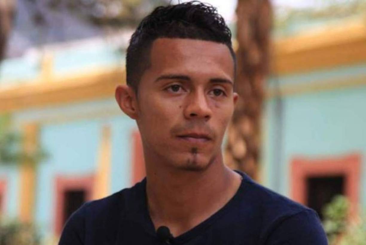 Bayron Méndez: Luego de que no se pudo quedar en el Cobán Imperial de Guatemala, el jugador hondureño ahora estaría formando parte del Parrillas One de la segunda división. El volante militó anteriormente en el Platense y Olimpia.