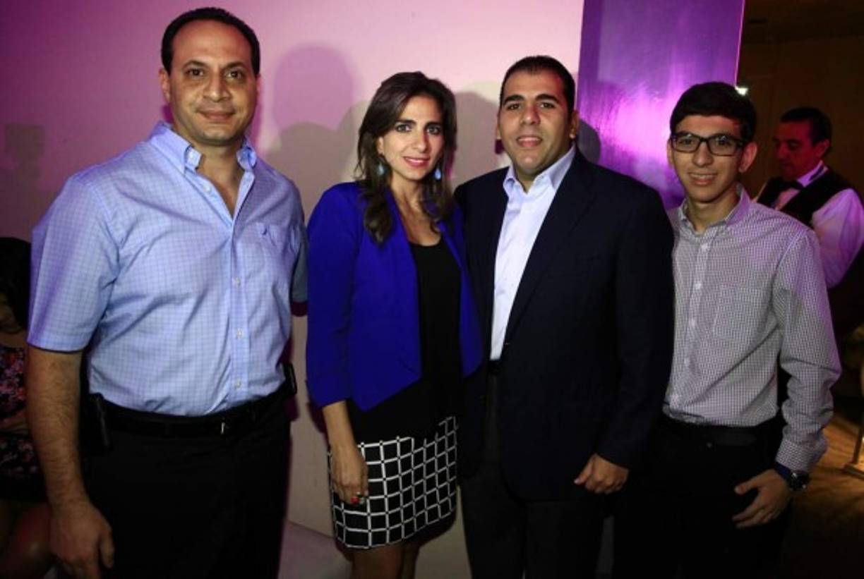 Edgardo Larach, Leyla, Mario y Mario Faraj.