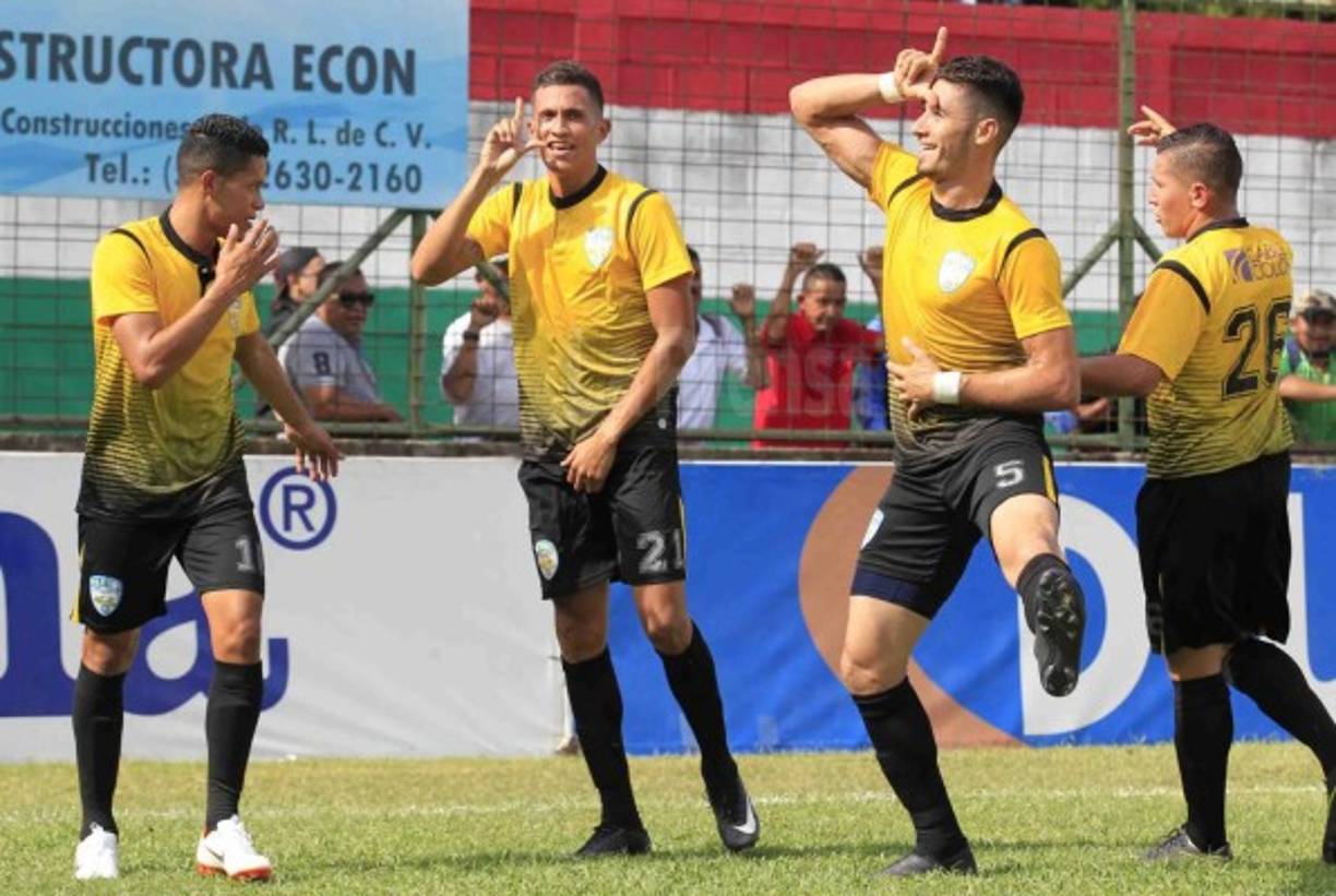 Óscar Padilla Discua del Real de Minas celebró como lo que hace Griezmann del Atlético de Madrid.