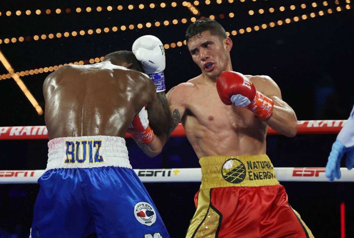  La ilusión de Josec Ruiz era la victoria, pero al final lamentablemente para sus intereses fue claramente superado por su oponente desde el primer round.
