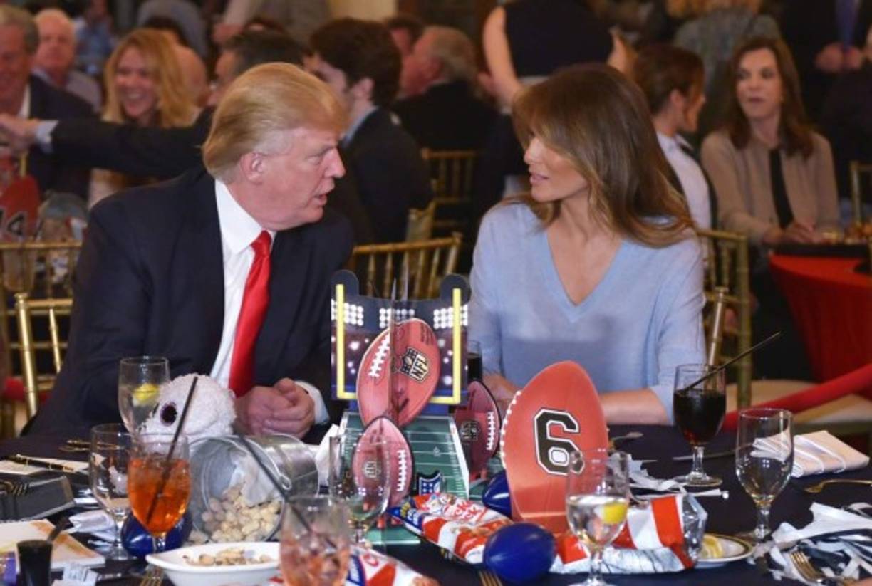En Febrero pasado, 'se escapó' con Melania a ver la final de fútbol americano en su resort de Mar-a-Lago, en la Florida.