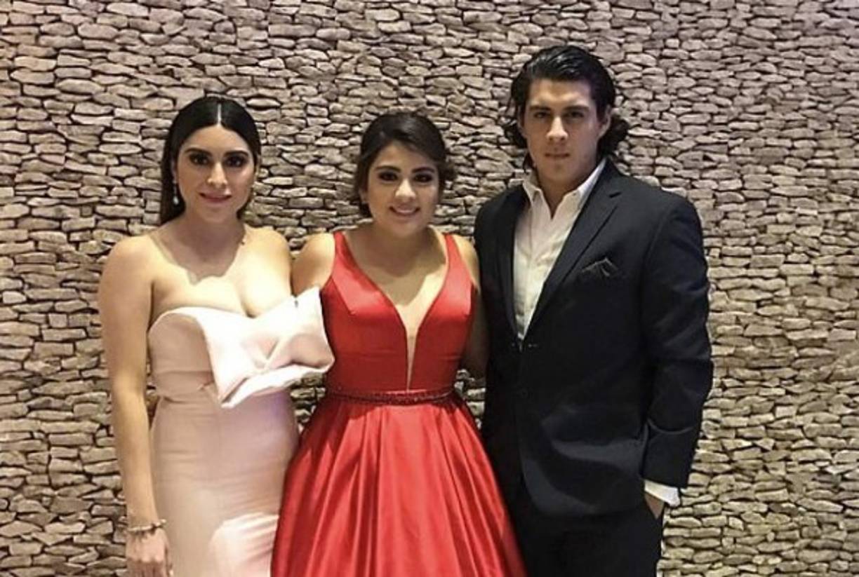 Los hijos de la pareja, Jade, Frida y Guillermo se encuentran entre los 13 fallecidos de la tragedia aérea.