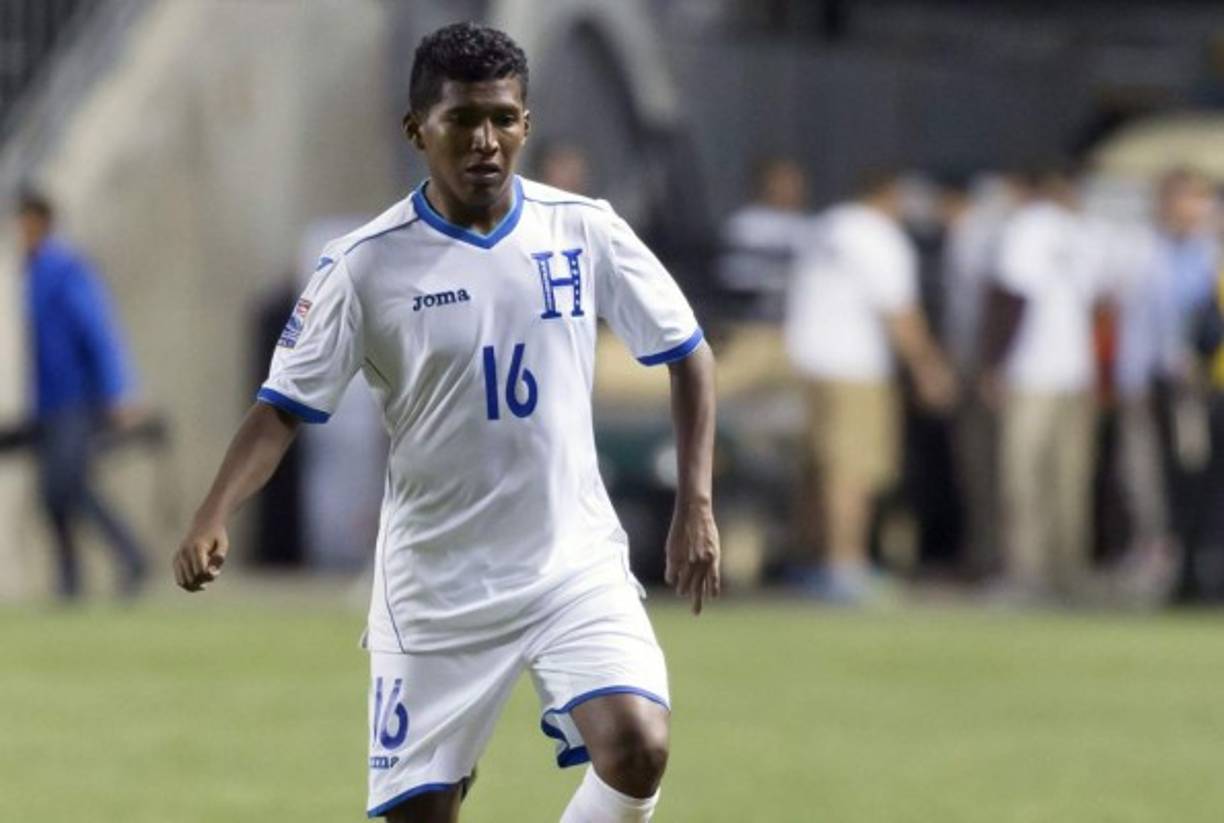 El lateral Elder Torres por la banda izquierda milita en la actualidad en el Real Salt Lake de la Major League Soccer de Estados Unidos. Estará representando a la H en Río de Janeiro.