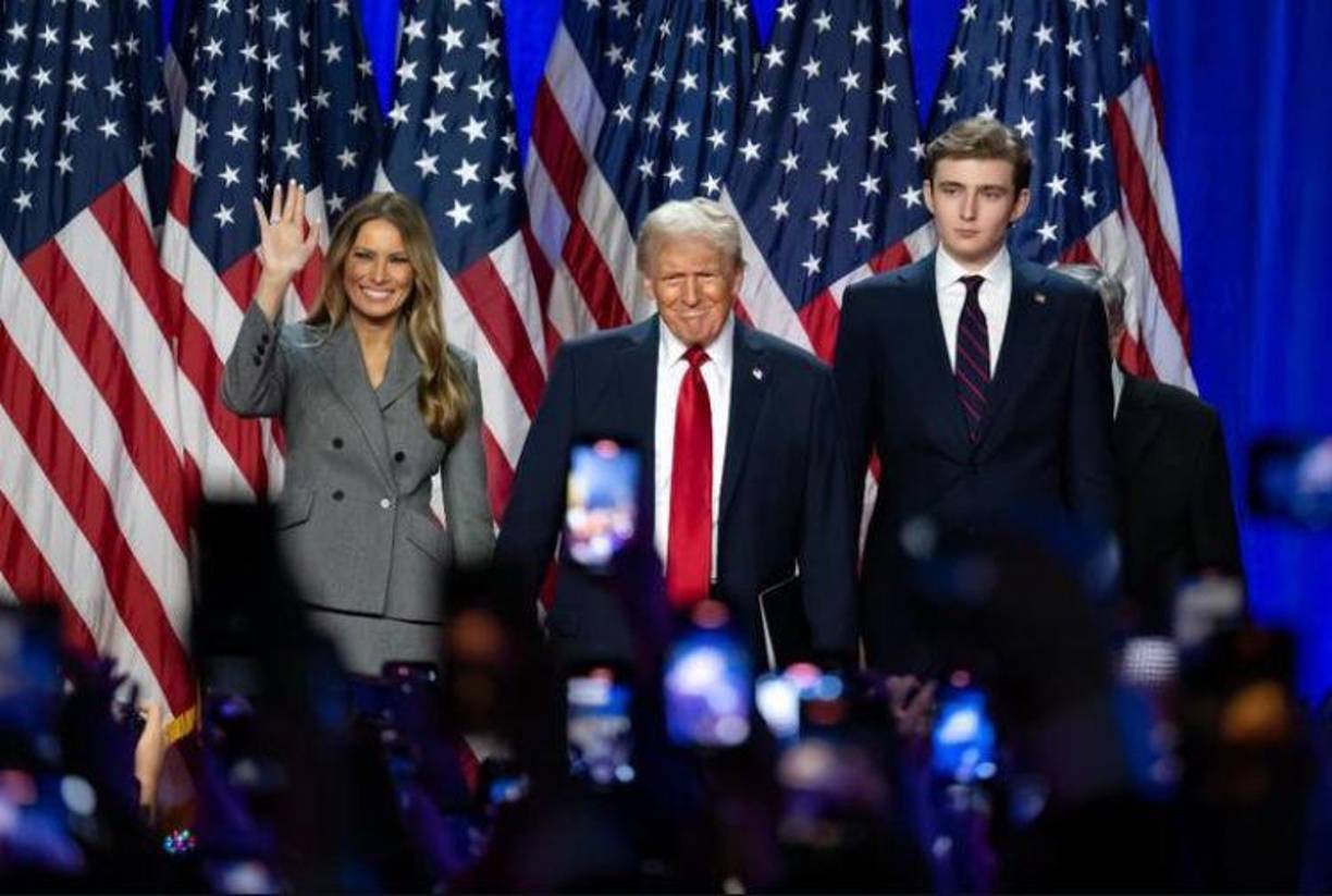 Actualmente Barron reside en Palm Beach, Florida, con su madre, llevando hasta el momento una vida fuera del escrutinio público.