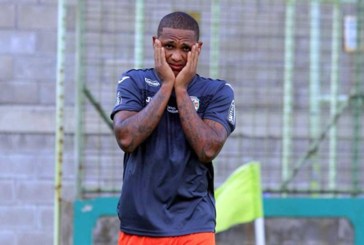 El delantero Georgie Welcome vuelve al campo internacional, ha sido fichado por el Belmopán Bandits, campeón de la primera división de Belice.