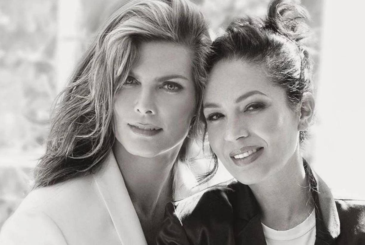 Durante su vida de casada vivió en Estados Unidos. Tras su divorció regresó a México por cuestiones laborales y fue ahí cuando conoció a Yolanda Andrade.