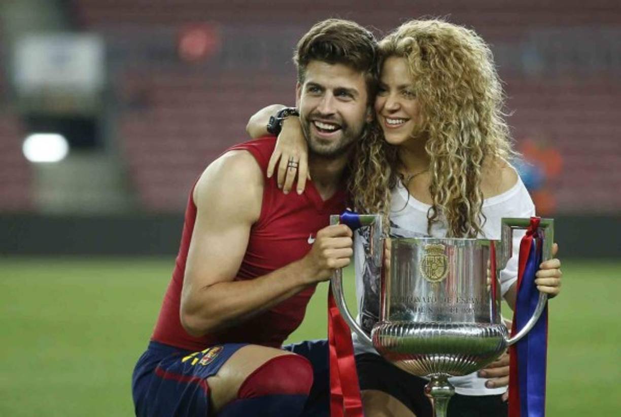 Su actividad en la esfera virtual es lo que le ha permitido superar por tan solo cuatro puntos a Victoria Beckham, quien a pesar de las ganancias y la fama que amasó como componente de las Spice Girls y más recientemente también como diseñadora, no está a la altura de la colombiana en lo relativo a su número de seguidores en Instagram.