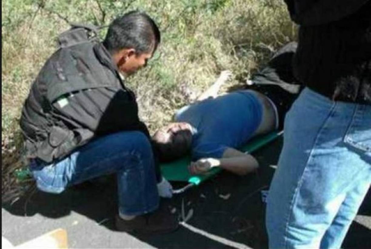 Supuestamente el cantante fue amenazado por parte del grupo criminal La Familia Michoacana, para que no se presentara a cantar en un concierto en el estado de Michoacán.