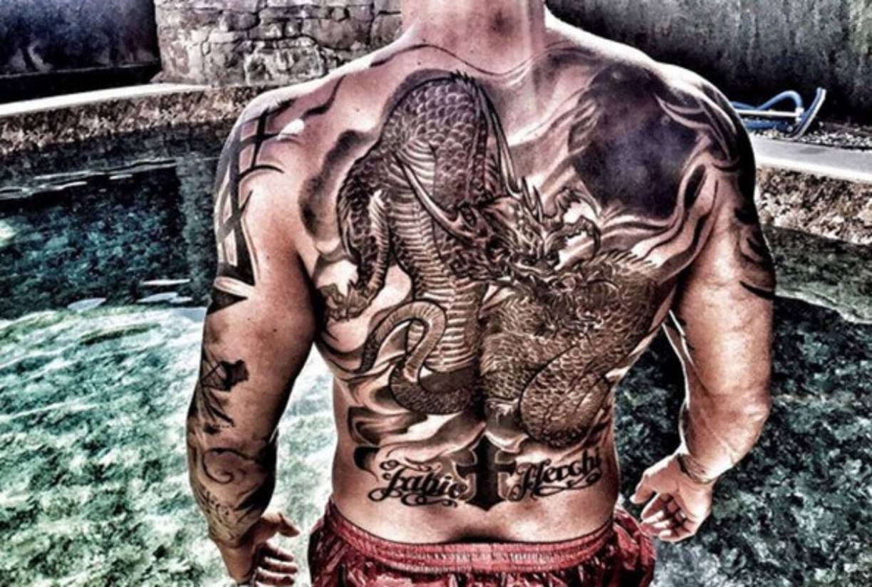 José Mari se ha realizado varios tatuajes en su cuerpo y los presume en sus redes sociales.