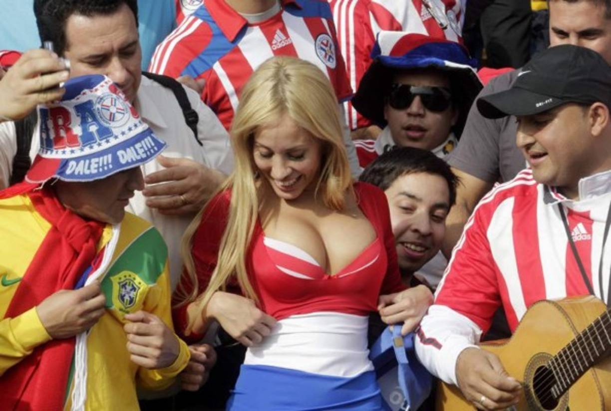 Paraguay fue un fracaso en la Copa pero esta hermosura fue de lo más destacado de su país en el torneo. Acaparó la mirada de muchos.