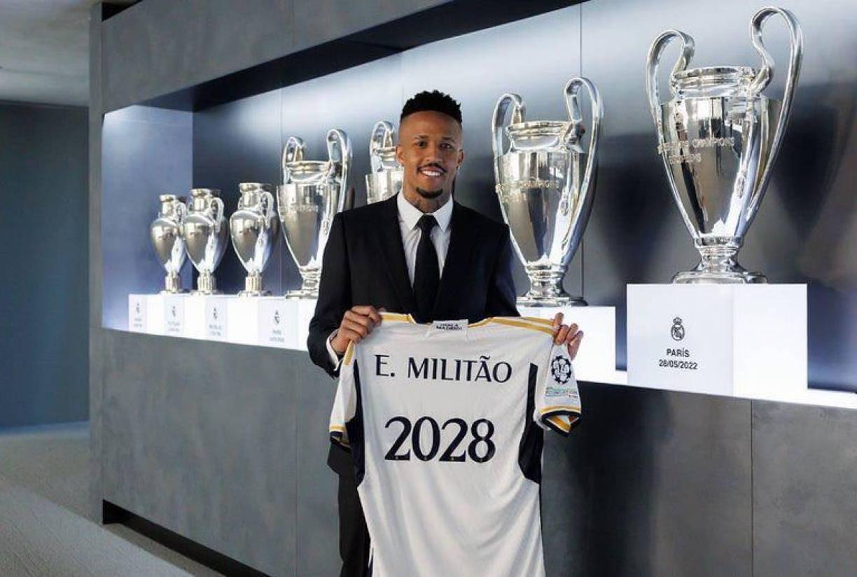 El Real Madrid anunció este martes la ampliación de contrato hasta el 30 de junio de 2028 del central brasileño Éder Militao, quien llegó al conjunto blanco en 2019 y que actualmente está de baja al sufrir una lesión en el ligamento cruzado anterior de la rodilla izquierda al iniciar la temporada.