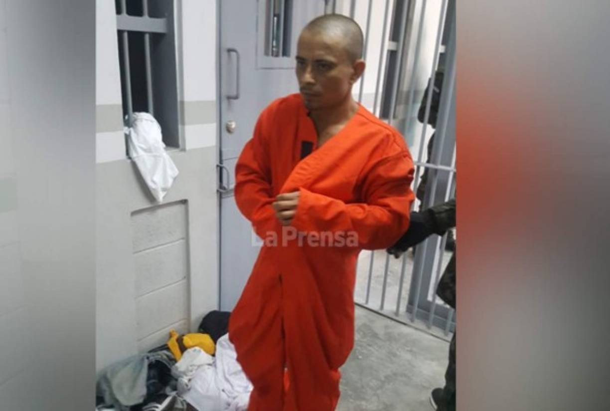 Los pandilleros fueron uniformados y distribuídos en las celdas de los módulos de 'La Tolva'.