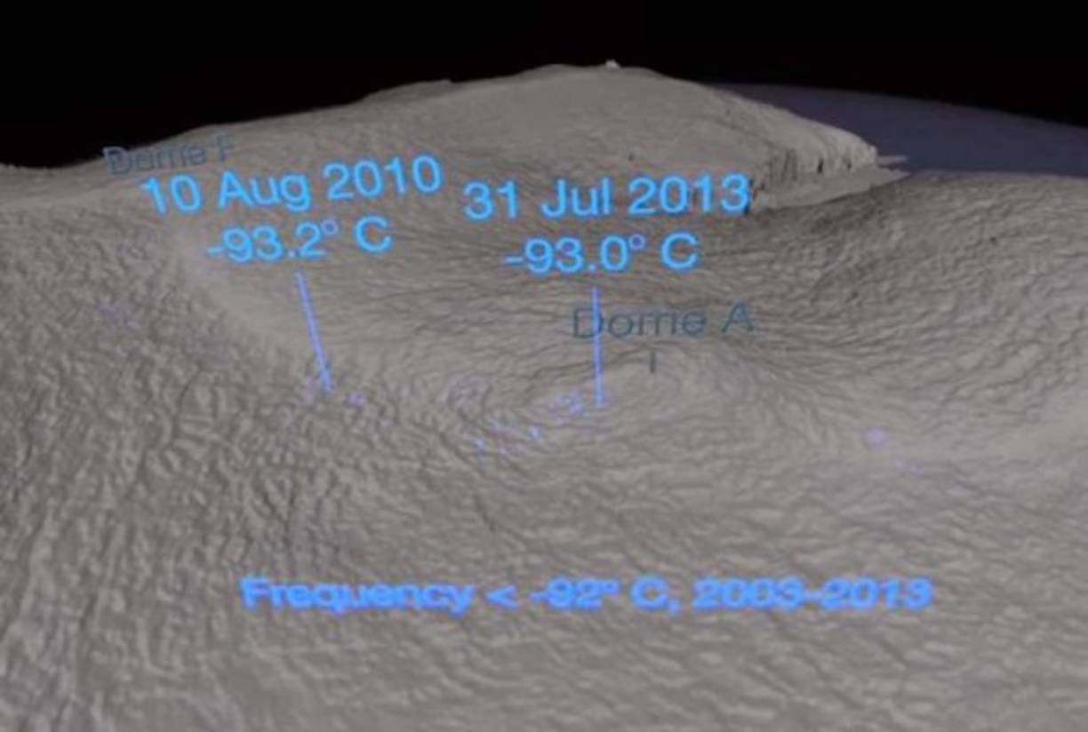 1. DOMO FUJI, ANTÁRTIDA<br/>Temperatura récord: -93.2 °C<br/>Ubicado entre los montes Fuji y Argus en la Antártida, el frío es casi constante en este lugar que se encuentra situado a lo largo de una cresta montañosa y es tan intenso que podría congelar a una persona en cuestión de minutos. De hecho, para medir la temperatura no puede utilizarse un termómetro, pues no pueden registrar algo tan frío. En su lugar se utilizan instrumentos de precisión a bordo de satélites.<br/>