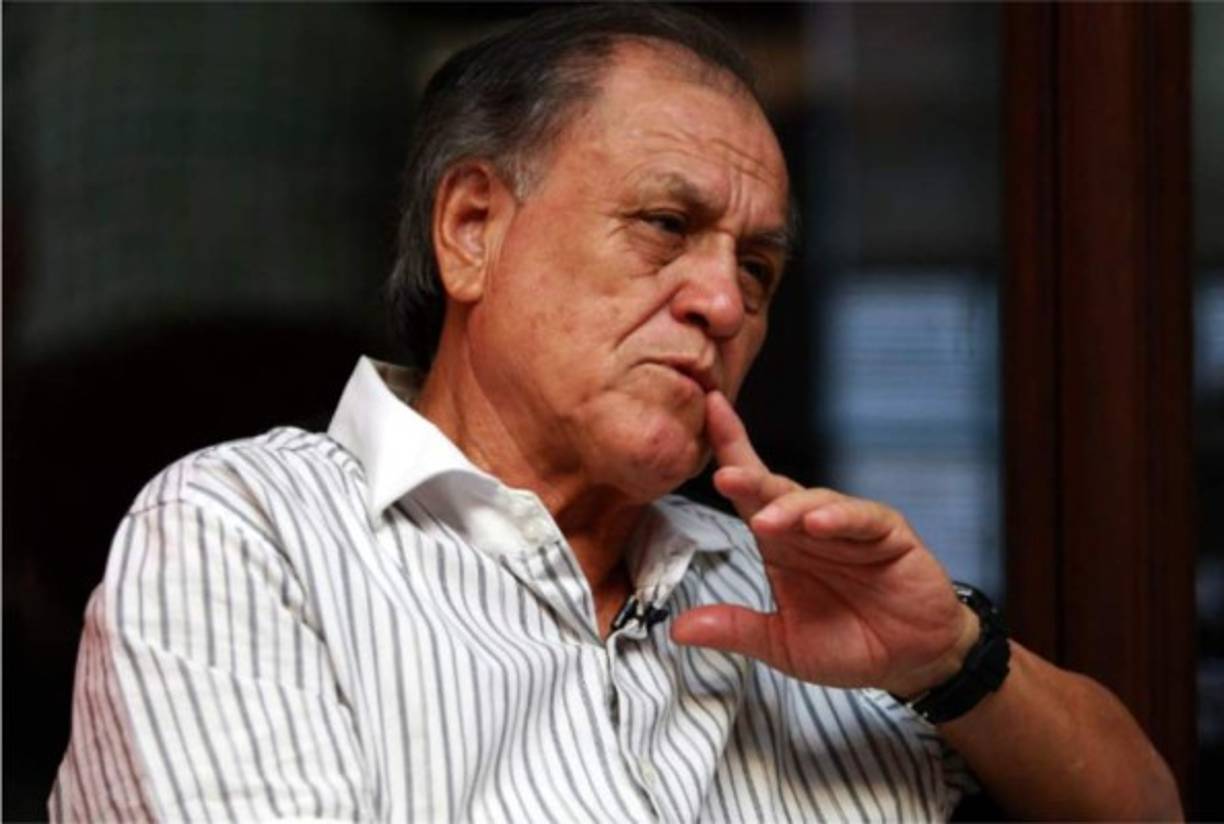 JOSÉ DE LA PAZ HERRERA. Nació en Soledad el 21 de noviembre de 1940. Es considerado uno de los mejores entrenadores del fútbol hondureño. Ha ganado cinco títulos nacionales, seis subcampeonatos con diferentes clubes. En 1982 llevó a la Selección a su primer mundial, en España 1982.Además, de dirigir en Honduras, fue entrenador del Santos de México y la selección absoluta de Belice.