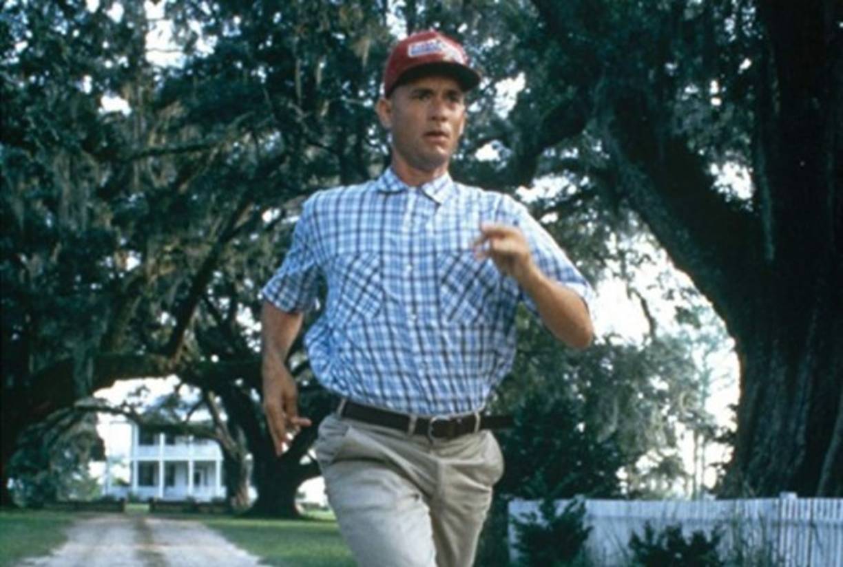 A pesar de que el director de 'Forrest Gump', Robert Zemeckis, ya contaba en 1994 con una buena reputación en Hollywood tras dirigir 'Back to the Future' (1985) y 'Who Framed Roger Rabbit' (1988), los productores no querían financiar esa escena crucial, indicó Hanks en una entrevista del programa 'In Depth With Graham Bensinger' publicada esta semana.<br/>