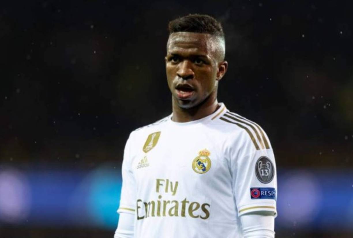 Con la llegada de Hazard y el posible fichaje de Mbappé u otra estrella, el futuro de Vinicius es incierto, por lo tanto, lo que se platea el club, es darlo a préstamo para que desarrolle todo su potencial.