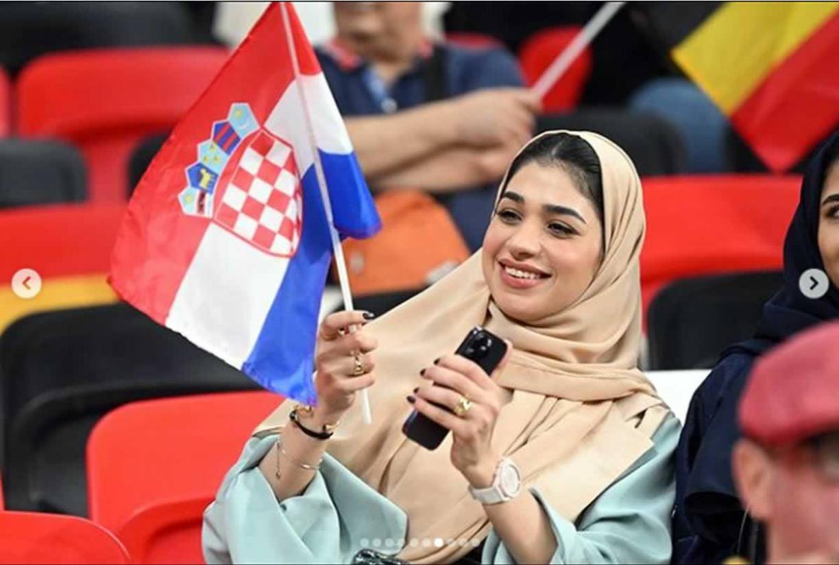 La croata que enamora en Qatar y la bella novia de Courtois