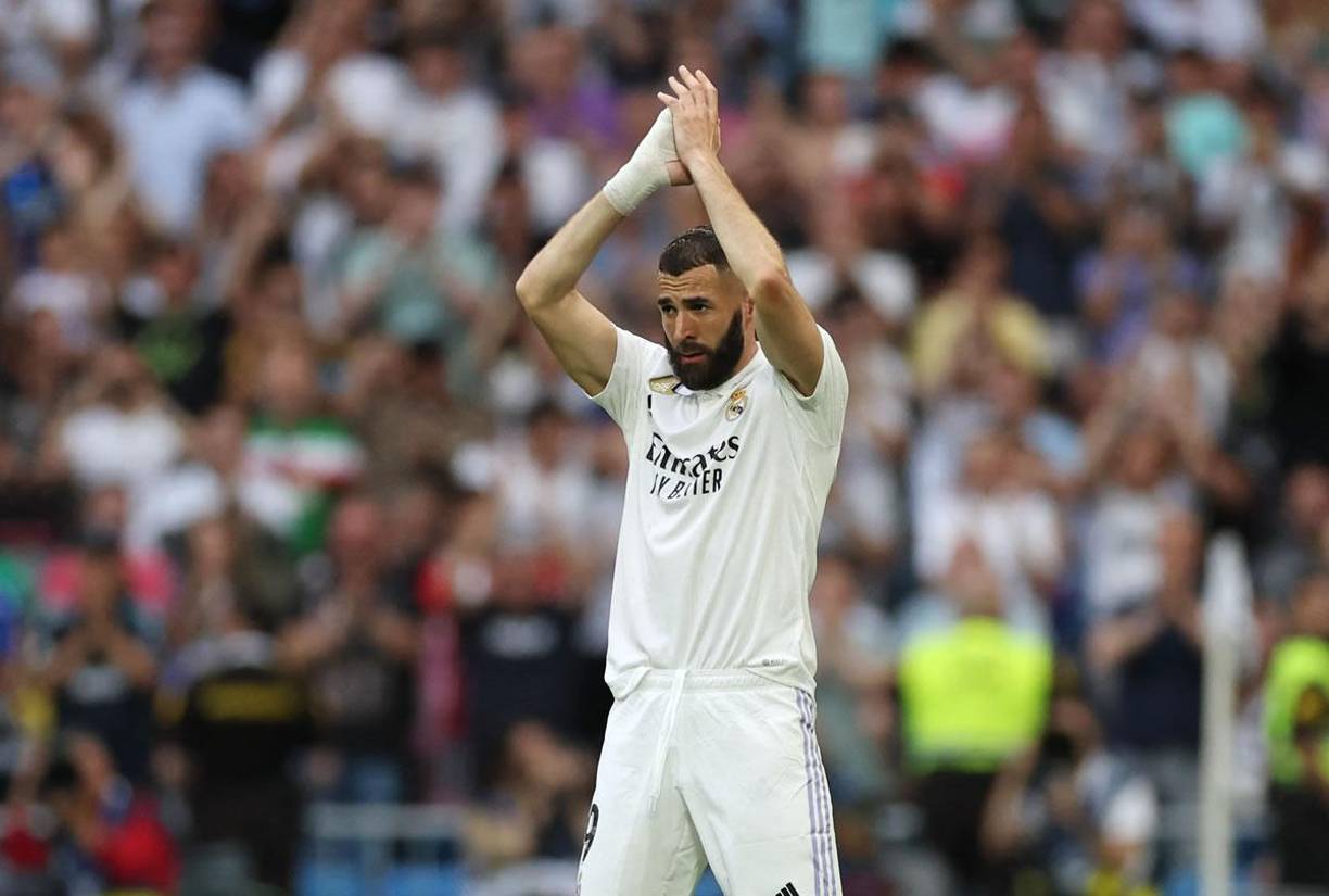 Karim Benzema - El Real Madrid anunció este domingo haber llegado a un acuerdo con el delantero francés para su salida, tras más de una década en el equipo merengue.