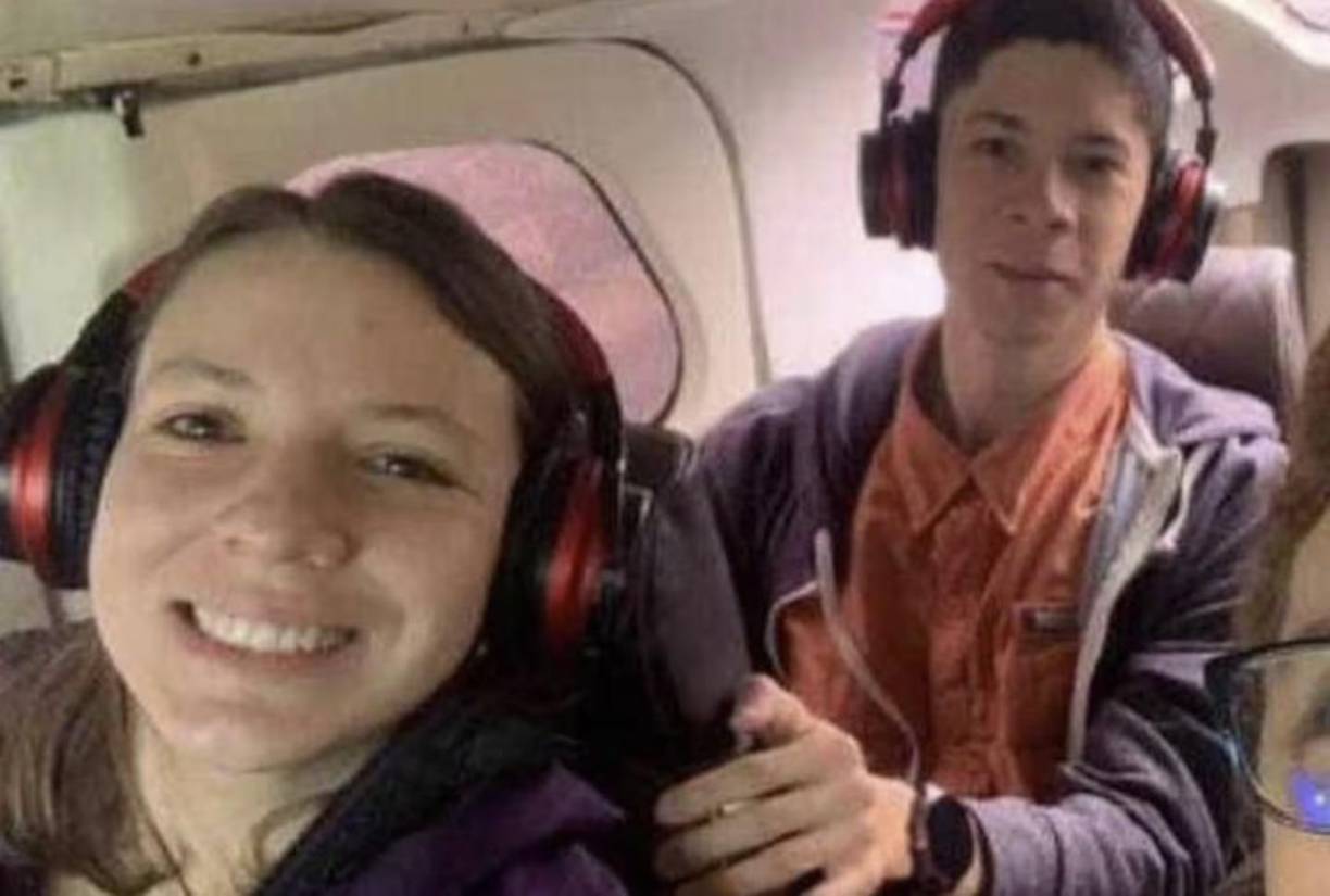 La mujer que sobrevivió al accidente aéreo ocurrido el lunes en una zona de montaña del centro de Costa Rica, en el que murieron cinco personas, fue identificada como Paola Aamador y se encuentra en estado crítico en un hospital, tras su rescate en el lugar del siniestro al cabo de 18 horas, informaron los equipos de búsqueda.