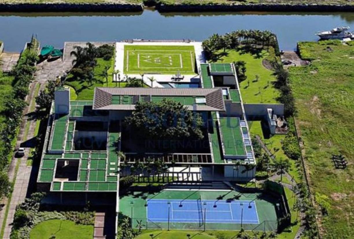 La nueva casa de Neymar está situada en un terreno de cerca de 10.000 metros cuadrados en la exclusiva urbanización de Portobello, en el municipio de Mangaratiba.