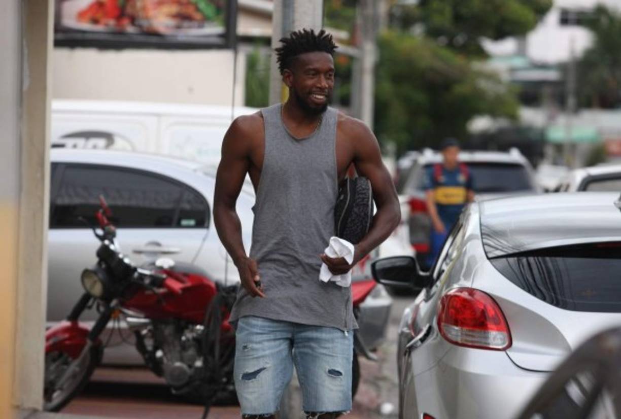 Johnny Palacios ha regresado a los entrenamientos del Olimpia.