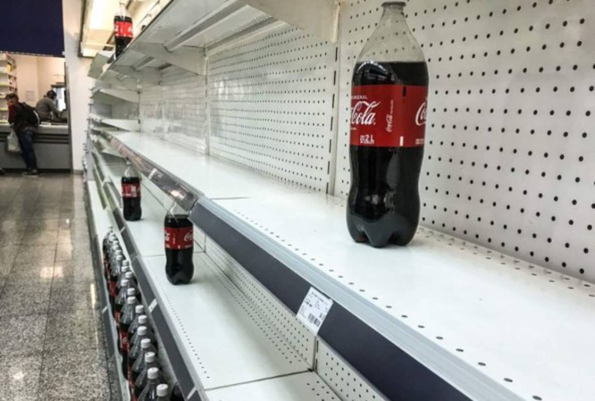 Carne, pollo, huevos, harina de maíz, básicos para el venezolano, desaparecieron luego de que el gobierno fijara su precio.