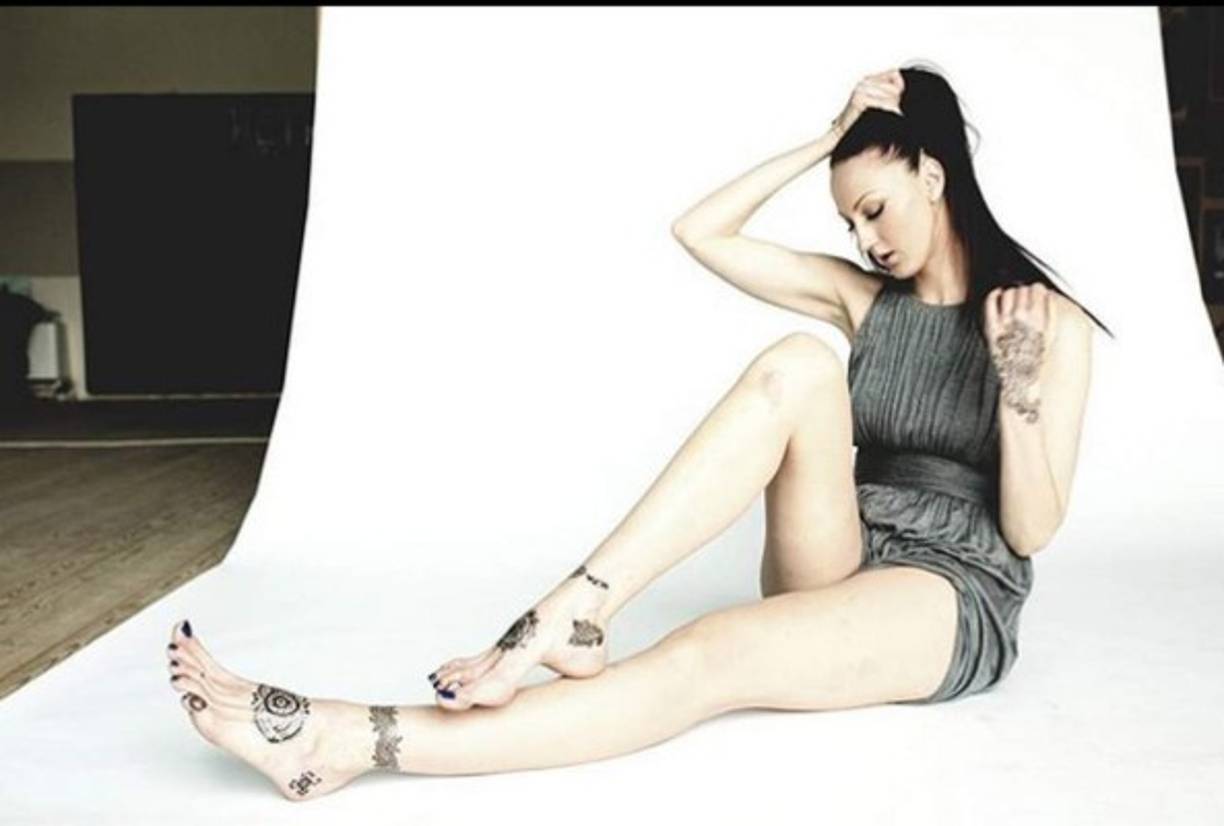 La modelo con las piernas más largas del mundo causa furor en Instagram.