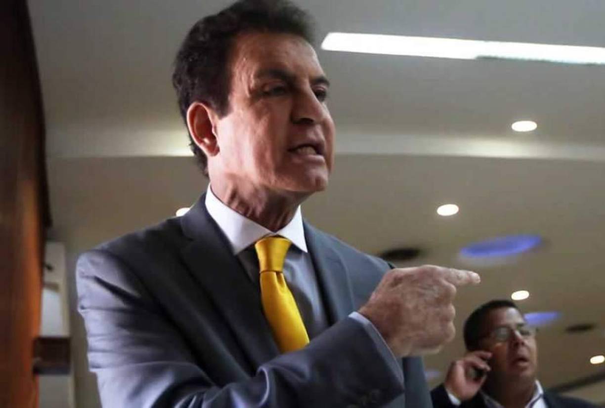 Sus primeros dos intentos (fallidos) fueron en 2013, con el Partido Anticorrupción (PAC), y en 2017, cuando fue el candidato de una alianza opositora con el Partido Libertad y Refundación (Libre). 