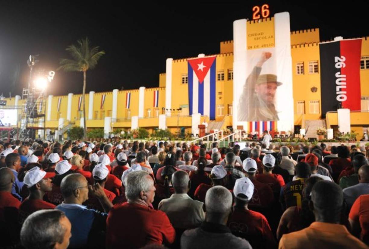 El asalto al Cuartel Moncada, segunda fortaleza militar de Cuba, el 26 de julio de 1953, acabó en fracaso y el centenar de seguidores de Fidel Castro terminó muerto o en prisión, durante la dictadura de Fulgencio Batista.