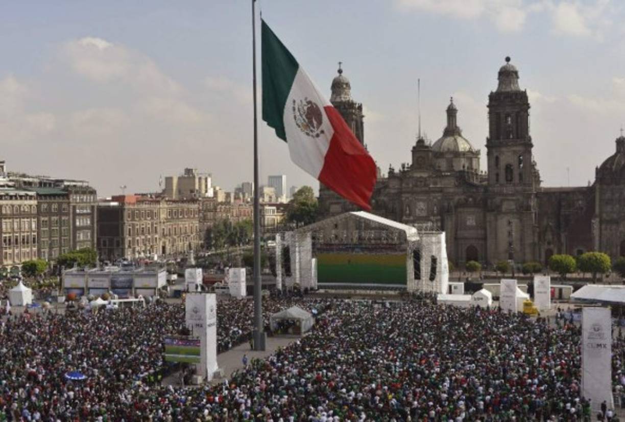El Zócalo de México estuvo repleto.