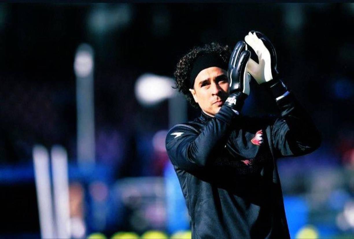 Y continuó: “El problema es que el vuelo de Memo Ochoa estuvo cerca de generarse un incidente, tuvo que aterrizar de inmediato”.