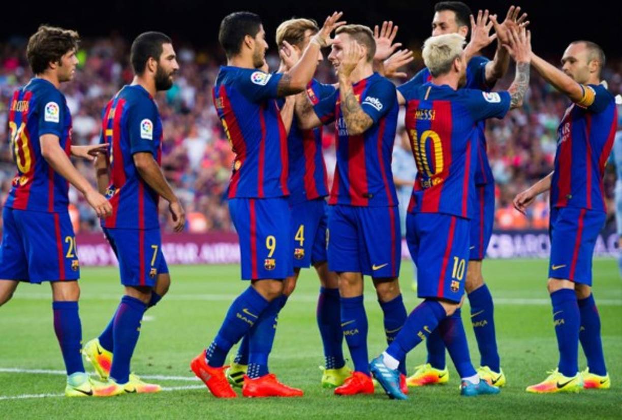 Sábado: Barcelona vs Alavés (12:30pm)Liga de España.